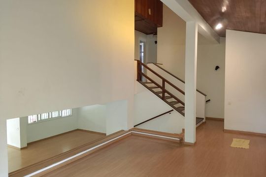 Casa de Condomínio para alugar com 3 quartos, 380m² em Granja Viana Ii, Cotia