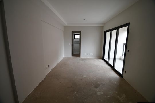 Apartamento à venda com 1 quarto, 52m² em Cambuí, Campinas