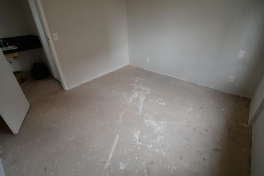 Quarto  de apartamento à venda com 1 quarto, 52m² em Cambuí, Campinas
