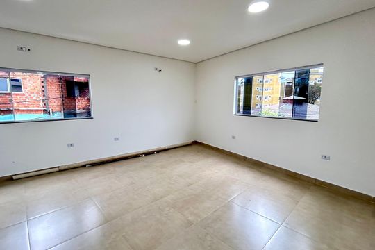 Sala Quarto  de casa para alugar com 1 quarto, 72m² em Jardim Albertina, Guarulhos