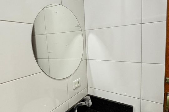 Banheiro de apartamento para alugar com 2 quartos, 55m² em Vila Assunção, Santo André