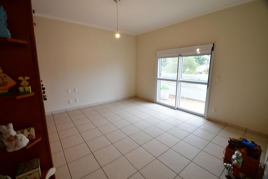 Quarto 3 de casa de condomínio à venda com 5 quartos, 460m² em Parque Xangrilá, Campinas
