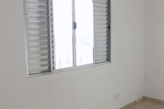 Quarto de casa para alugar com 1 quarto, 67m² em Jardim Maria Rita, São Paulo