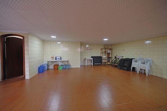 Garagem de casa à venda com 3 quartos, 300m² em Jardim Brasilia (zona Leste), São Paulo