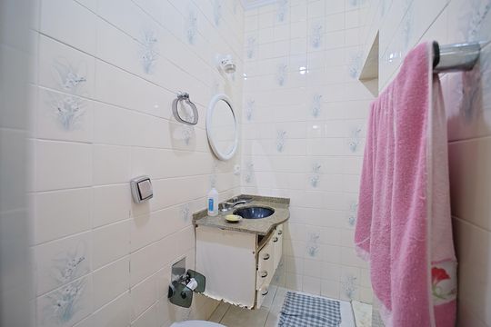 Banheiro do Quarto 3 de casa à venda com 3 quartos, 300m² em Jardim Brasilia (zona Leste), São Paulo
