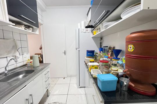 Cozinha de apartamento à venda com 2 quartos, 47m² em Rio Pequeno, São Paulo