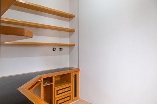 Escritório de apartamento para alugar com 3 quartos, 130m² em Vila Galvão, Guarulhos