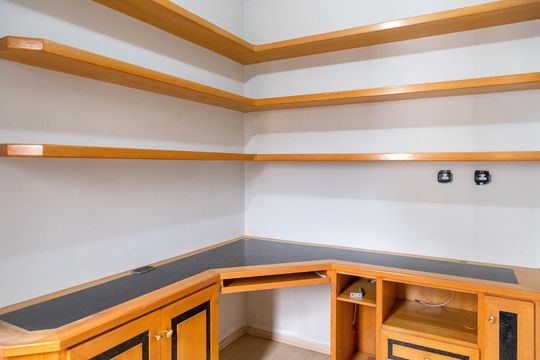 Escritório de apartamento para alugar com 3 quartos, 130m² em Vila Galvão, Guarulhos