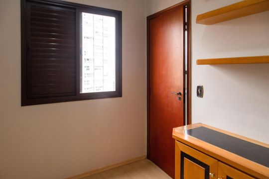 Escritório de apartamento para alugar com 3 quartos, 130m² em Vila Galvão, Guarulhos