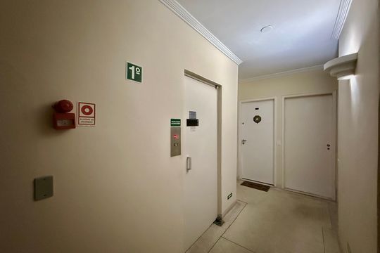 Hall Apartamento de apartamento à venda com 2 quartos, 73m² em Campo Belo, São Paulo