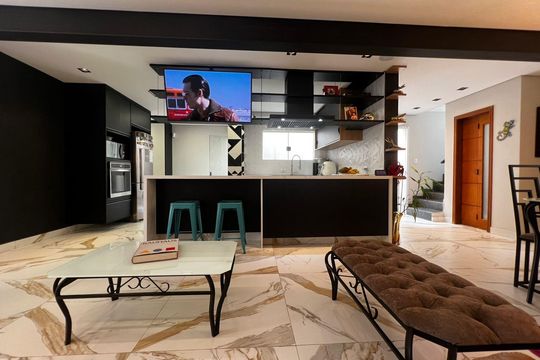 Casa à venda com 3 quartos, 208m² em Mauá, São Caetano do Sul