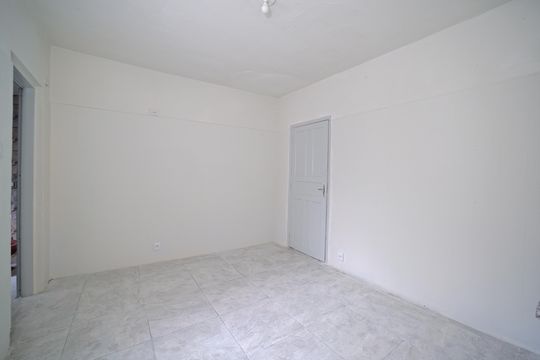 Cozinha de casa para alugar com 2 quartos, 60m² em Vila Paulistania, São Paulo