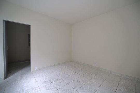 Casa para alugar com 2 quartos, 60m² em Vila Paulistania, São Paulo