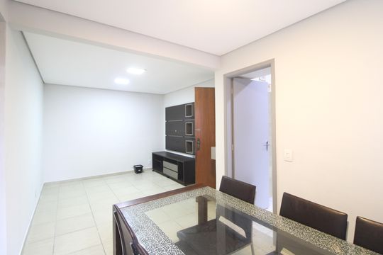 Sala de apartamento para alugar com 2 quartos, 51m² em Jardim Ubirajara, São Paulo