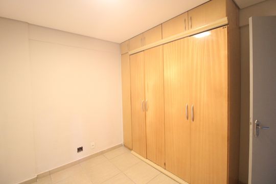 Quarto 1 de apartamento para alugar com 2 quartos, 51m² em Jardim Ubirajara, São Paulo