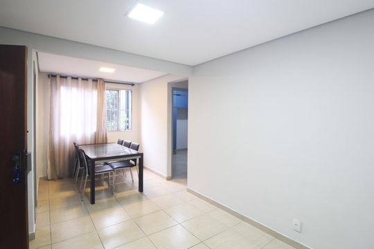 Sala de apartamento para alugar com 2 quartos, 51m² em Jardim Ubirajara, São Paulo