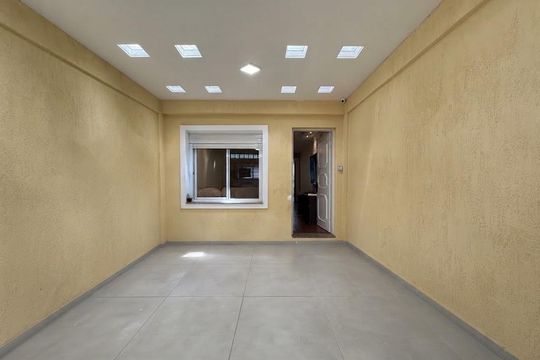 Garagem  de casa para alugar com 2 quartos, 130m² em Jardim Caravelas, São Paulo