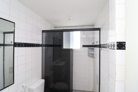 Banheiro de apartamento à venda com 2 quartos, 50m² em Portuguesa, Rio de Janeiro