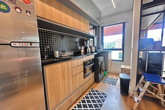 Sala/cozinha  de apartamento para alugar com 2 quartos, 57m² em Santo Amaro, São Paulo