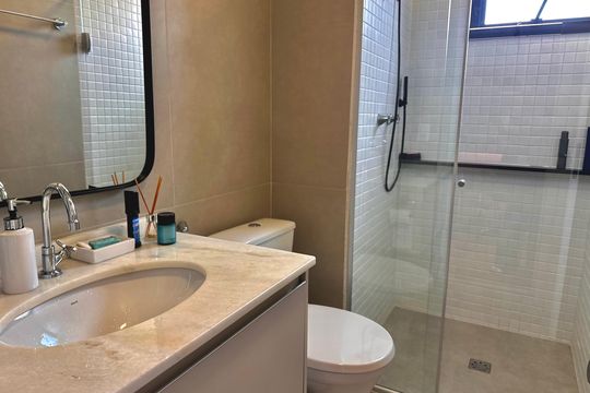 Banheiro 1  de apartamento para alugar com 2 quartos, 57m² em Santo Amaro, São Paulo