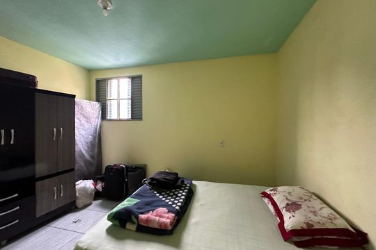 Quarto 1 de casa para alugar com 2 quartos, 80m² em Vale do Sol, Barueri