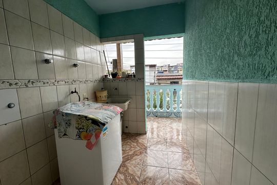 Área de Serviço de casa para alugar com 2 quartos, 80m² em Vale do Sol, Barueri
