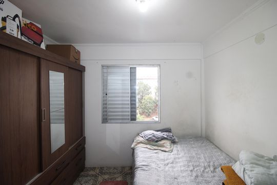 Quarto 2 de apartamento à venda com 2 quartos, 50m² em Jardim Redil, São Paulo