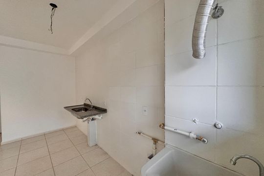 Cozinha de apartamento à venda com 2 quartos, 53m² em Barra Olímpica, Rio de Janeiro