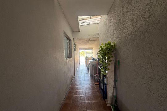 Quintal de casa à venda com 2 quartos, 130m² em Jardim Jaragua, São Paulo