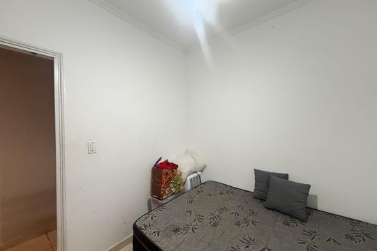Quarto de casa à venda com 2 quartos, 130m² em Jardim Jaragua, São Paulo