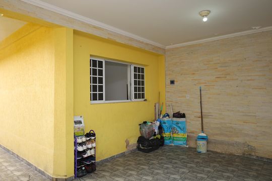 Garagem de casa à venda com 4 quartos, 186m² em Vila Chabilandia, São Paulo