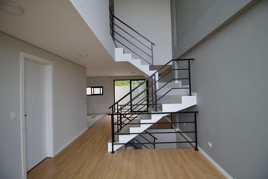Sala de casa de condomínio para alugar com 3 quartos, 160m² em Santa Cândida, Curitiba