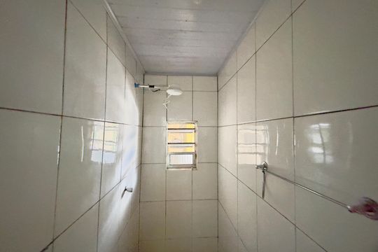 Banheiro casa 1 de casa à venda com 6 quartos, 286m² em Jardim dos Pimentas, Guarulhos