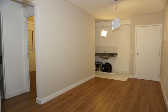 Sala de apartamento para alugar com 2 quartos, 44m² em Jardim Vista Alegre, Embu das Artes