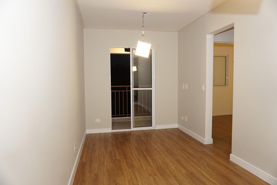 Apartamento para alugar com 2 quartos, 44m² em Jardim Vista Alegre, Embu das Artes