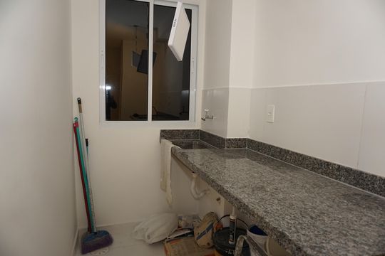Cozinha de apartamento para alugar com 2 quartos, 44m² em Jardim Vista Alegre, Embu das Artes