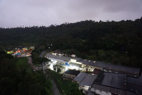 Vista do Quarto 2 de apartamento para alugar com 2 quartos, 44m² em Jardim Vista Alegre, Embu das Artes