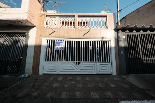 Fachada de casa à venda com 3 quartos, 125m² em Jardim Aricanduva, São Paulo