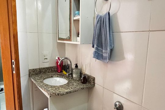 Banheiro de apartamento à venda com 2 quartos, 100m² em Vila Bela Vista, Santo André