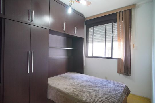 Quarto 2 de apartamento para alugar com 2 quartos, 68m² em Ouro Branco, Novo Hamburgo
