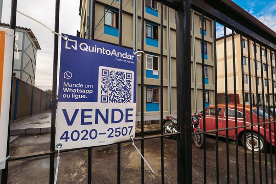 Fachada de apartamento à venda com 2 quartos, 45m² em Vila Heliopolis, São Paulo
