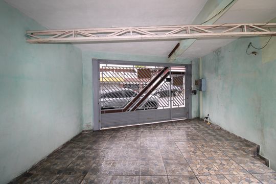 Garagem de casa para alugar com 4 quartos, 205m² em Parque Santa Rita, São Paulo