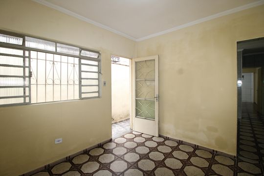 Casa para alugar com 4 quartos, 205m² em Parque Santa Rita, São Paulo
