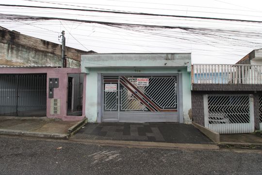 Fachada de casa para alugar com 4 quartos, 205m² em Parque Santa Rita, São Paulo