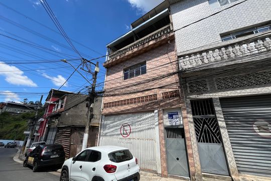 Fachada de casa para alugar com 1 quarto, 102m² em Jardim Vista Alegre, São Paulo