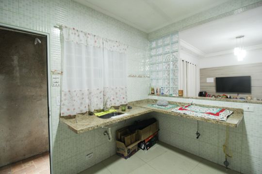 Cozinha de casa para alugar com 2 quartos, 102m² em Jardim Vista Alegre, São Paulo