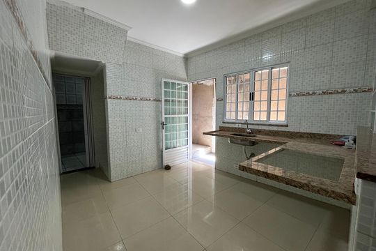 Casa para alugar com 1 quarto, 102m² em Jardim Vista Alegre, São Paulo