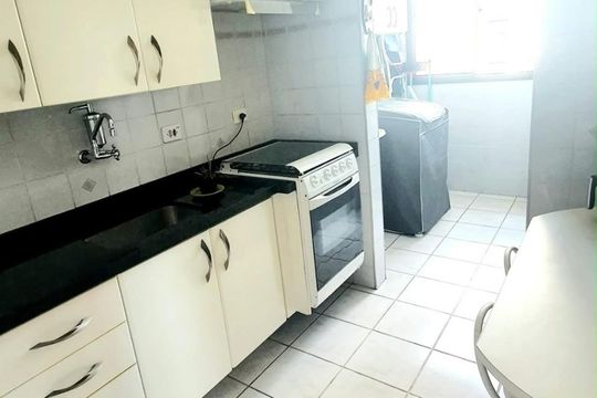 Cozinha de apartamento à venda com 2 quartos, 52m² em Vila Campestre, São Paulo