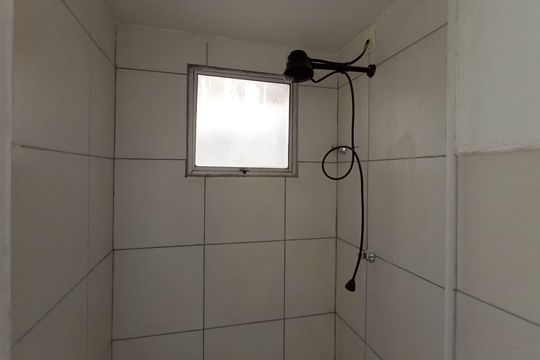 Banheiro de apartamento à venda com 2 quartos, 50m² em Campo Grande, Rio de Janeiro