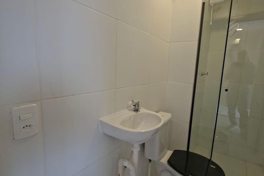 Banheiro de apartamento para alugar com 2 quartos, 35m² em Vila Pereira Cerca, São Paulo